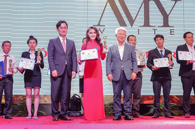 Mỹ phẩm Amy White được chứng nhân “Thương Hiệu Vàng ĐBSCL”