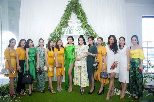 “Tinh chất vệ sinh Xuân Hồng” là sản phẩm dành cho phụ nữ của GHB