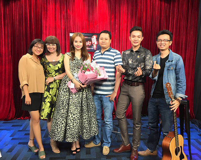 Ca sĩ Lina Nguyễn khẳng định con đường sự nghiệp cô vất vả nhưng không “dựa dẫm” vào ai.