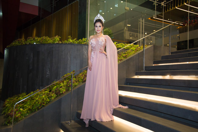 Hoa hậu Rita Đặng xinh đẹp thu hút buổi ra mắt Giai Điệu Xanh