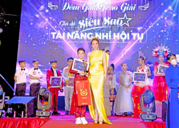 “Hoàng tử bé” Trần Dương Thiên Bảo đăng quang Quán Quân Siêu sao Tài năng nhí