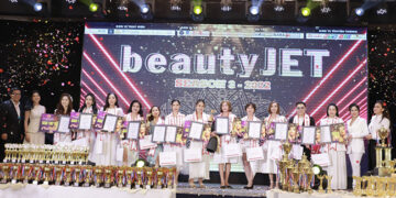 Dược sỹ Huyền Ly được vinh danh Bàn Tay Vàng tại Beauty Jet mùa 3