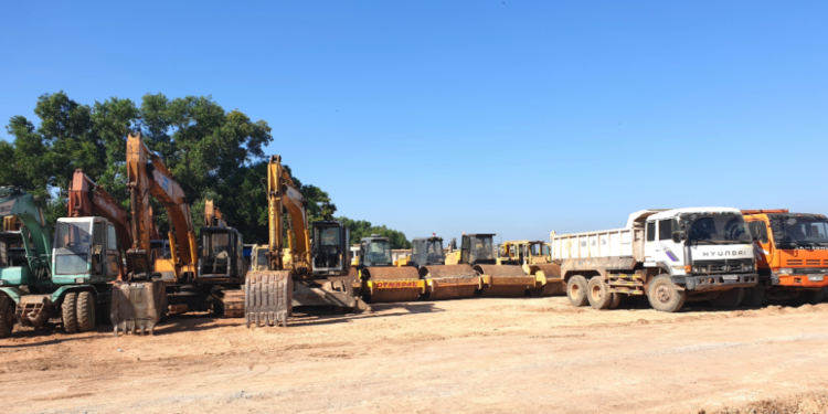 Cần gỡ bỏ “cấm vận” chủ đầu tư, đình chỉ thi hành án