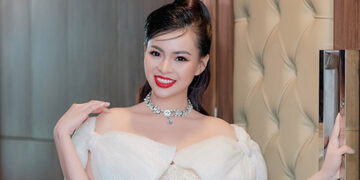 Á Khôi Thiên Trâm xuất hiện nhẹ nhàng và tinh tế tại Vòng Sơ khảo cuộc thi Hoa Khôi Công Sở 2022