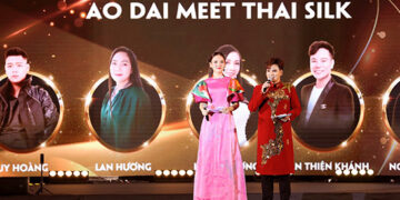 MC Phạm Trường Giang tỏa sáng tại Ao dai Meet Thai Silk 2022