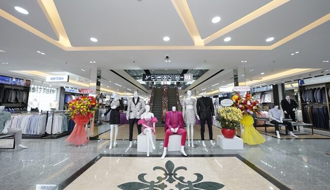 Việt Tiến khai trương trung tâm thời trang VIETTIEN MALL tại quận 12 rộng 2000 m2