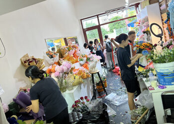 Shop hoa Ruby Flower liên tục nổ đơn trước ngày Quốc Tế Phụ Nữ 8/3