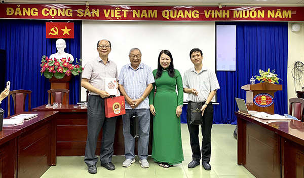 Tham luận Văn hóa – Văn minh đô thị: “Góc nhìn khoa học liên ngành và kinh nghiệm từ Đảo Quốc Singapore”