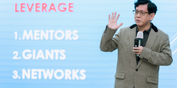 Tỷ phú Châu Á PETER TAN phát động cuộc thi khởi nghiệp tại Đại học HUTECH