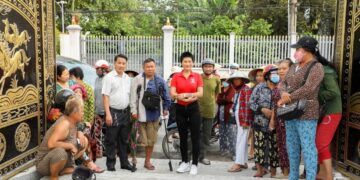 Hoa hậu thiện nguyện Lan Trinh vẫn âm thầm làm thiện nguyện mỗi tháng