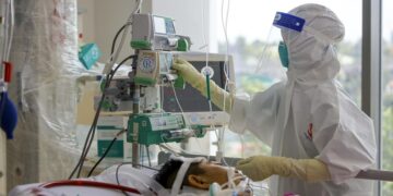 TP.HCM chỉ đạo khẩn phòng dịch COVID-19 bùng phát