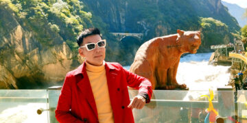 Đoan Trường chinh phục Khe Hổ Nhảy dữ dội giữa Lệ Giang bình yên