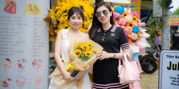 Hoa hậu Dương Yến Nhung chọn Tiệm Nails July’s – Tháng 7 làm địa điểm chăm sóc móng và  chăm sóc sắc đẹp